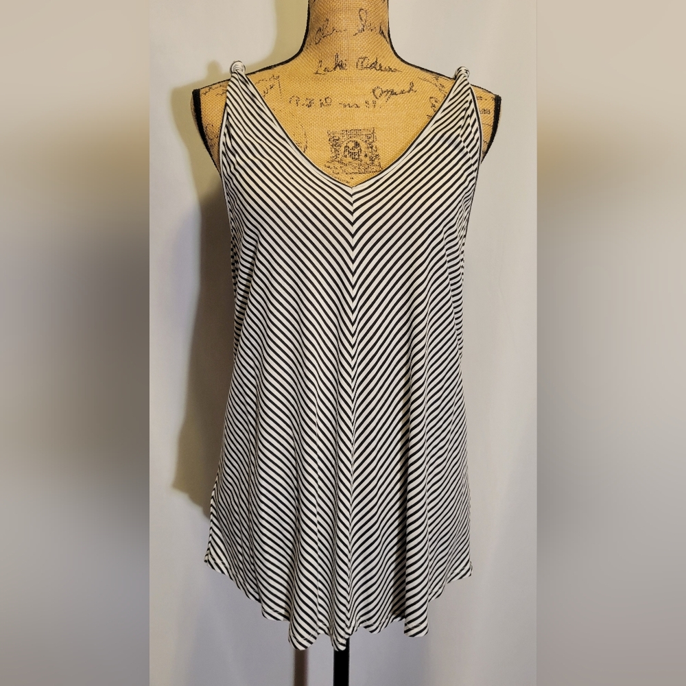 LOFT Outlet Black & White Striped Tank | Sz. M | NWOT!